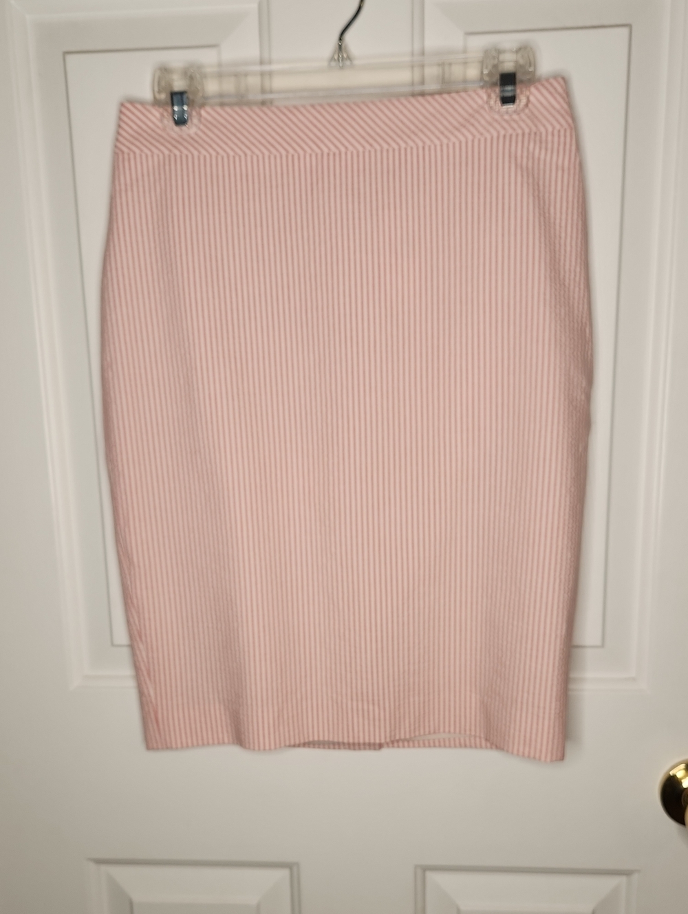 Ann Taylor Pink White Seersucker Pencil Skirt Size 2 NWT